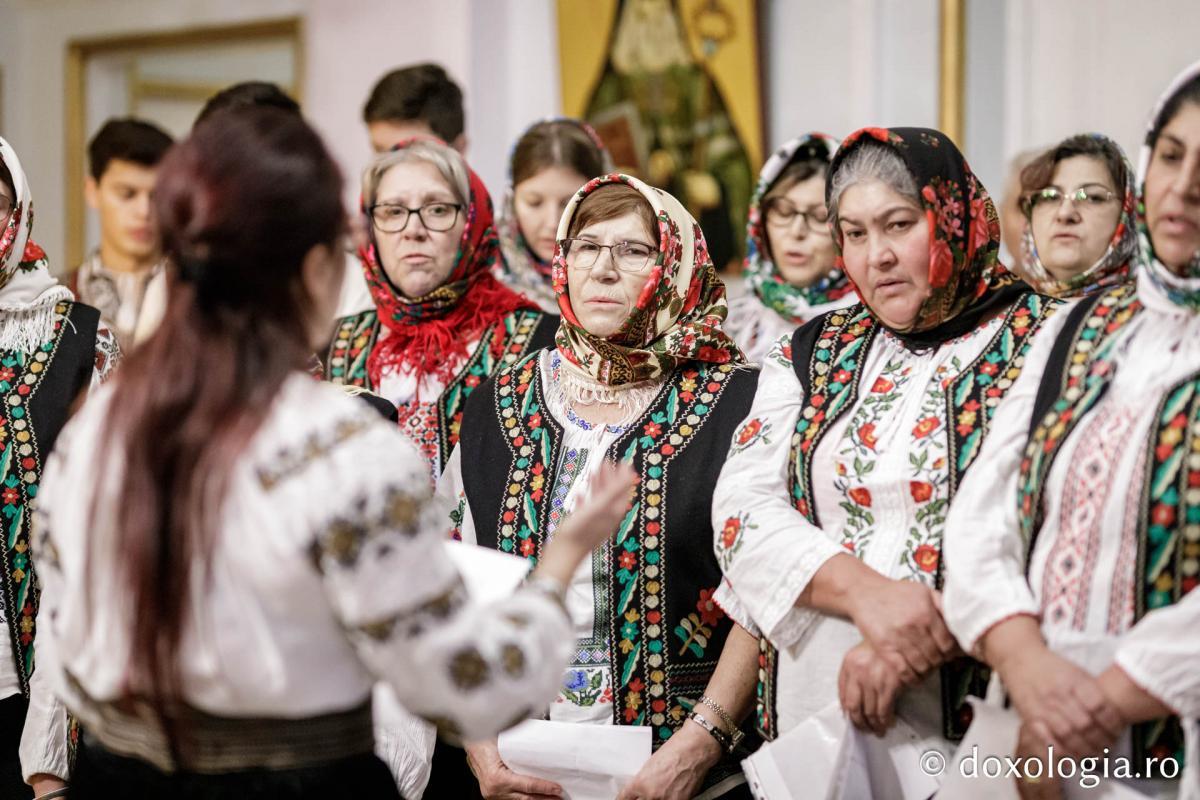 Parohia Cozmești | Colindători la Reședința Mitropolitană