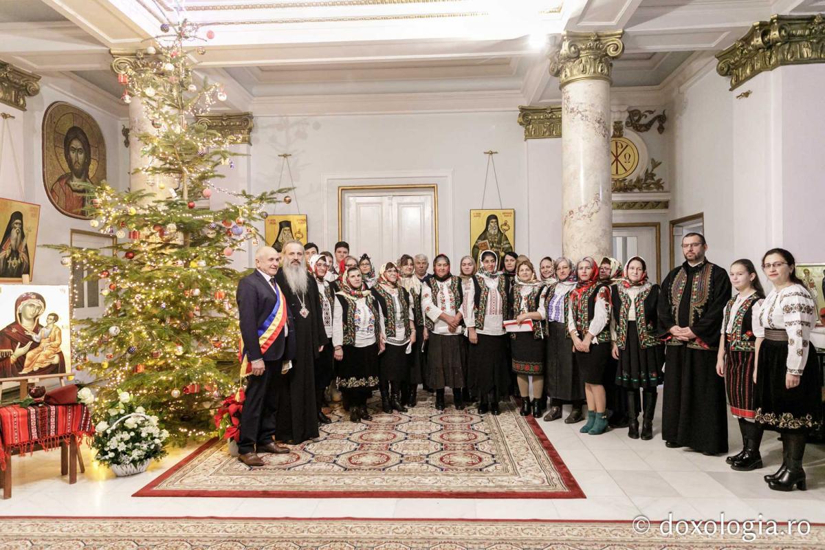 Parohia Cozmești | Colindători la Reședința Mitropolitană
